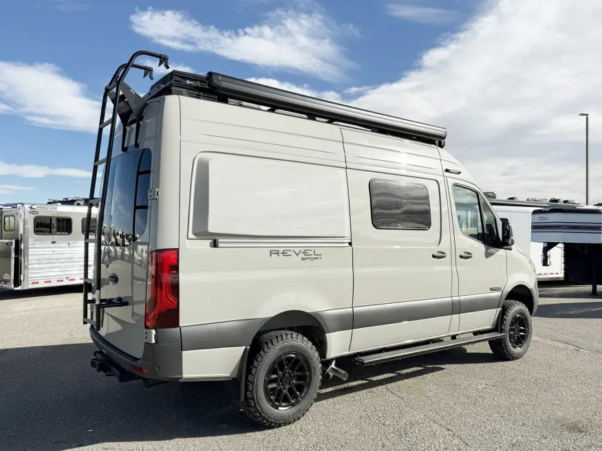 2026 Winnebago Revel Sport 44N | Photo 12 of 19