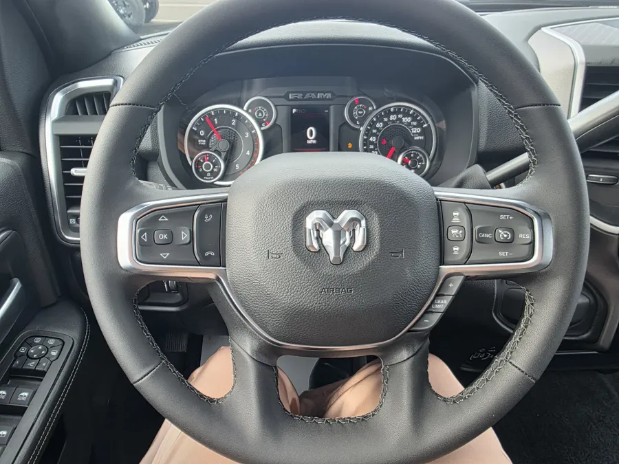 2026 RAM 2500 Big Horn | Photo 18 of 25