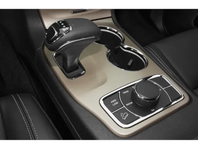 Used 2015 Jeep Grand Cherokee in Scottsbluff, NE SUV / Crossover Cars