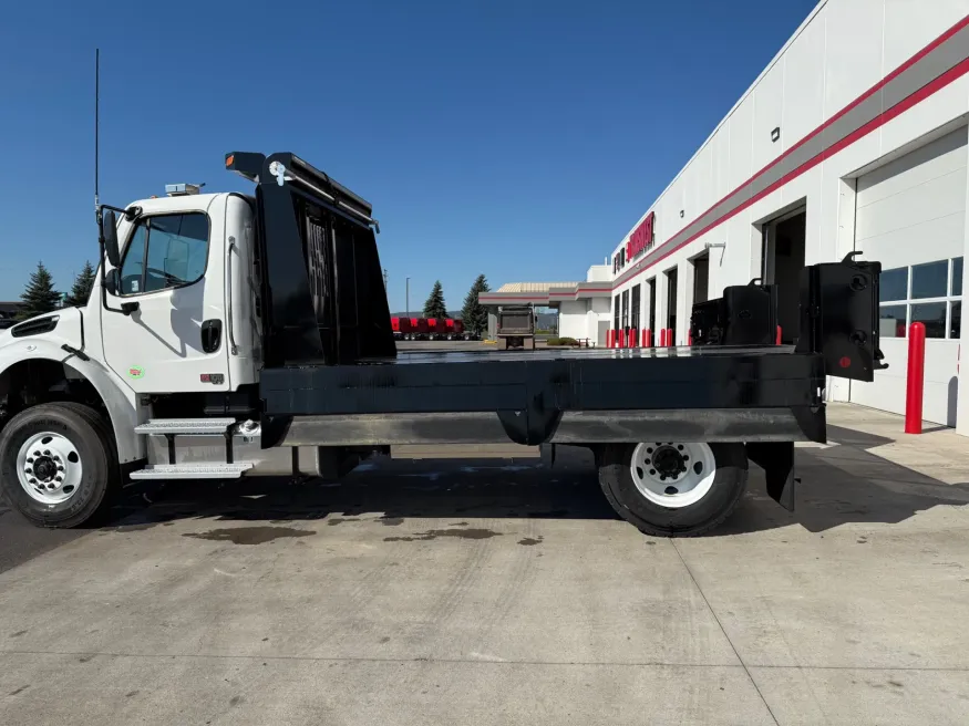 2026 Freightliner M2 106 | Photo 3 of 21