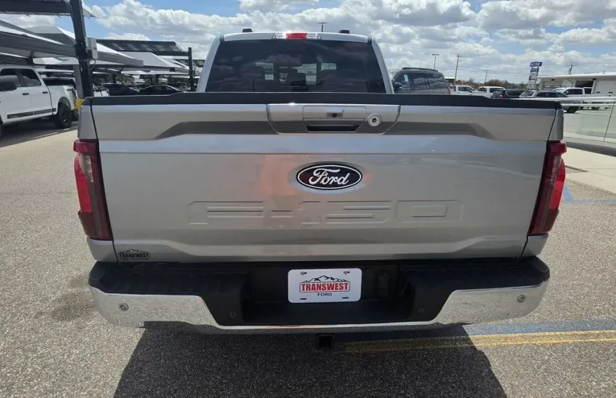2026 Ford F-150 | Photo 7 of 29