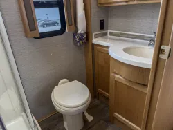 2022 Tiffin Allegro Red 33AA | Thumbnail Photo 22 of 40