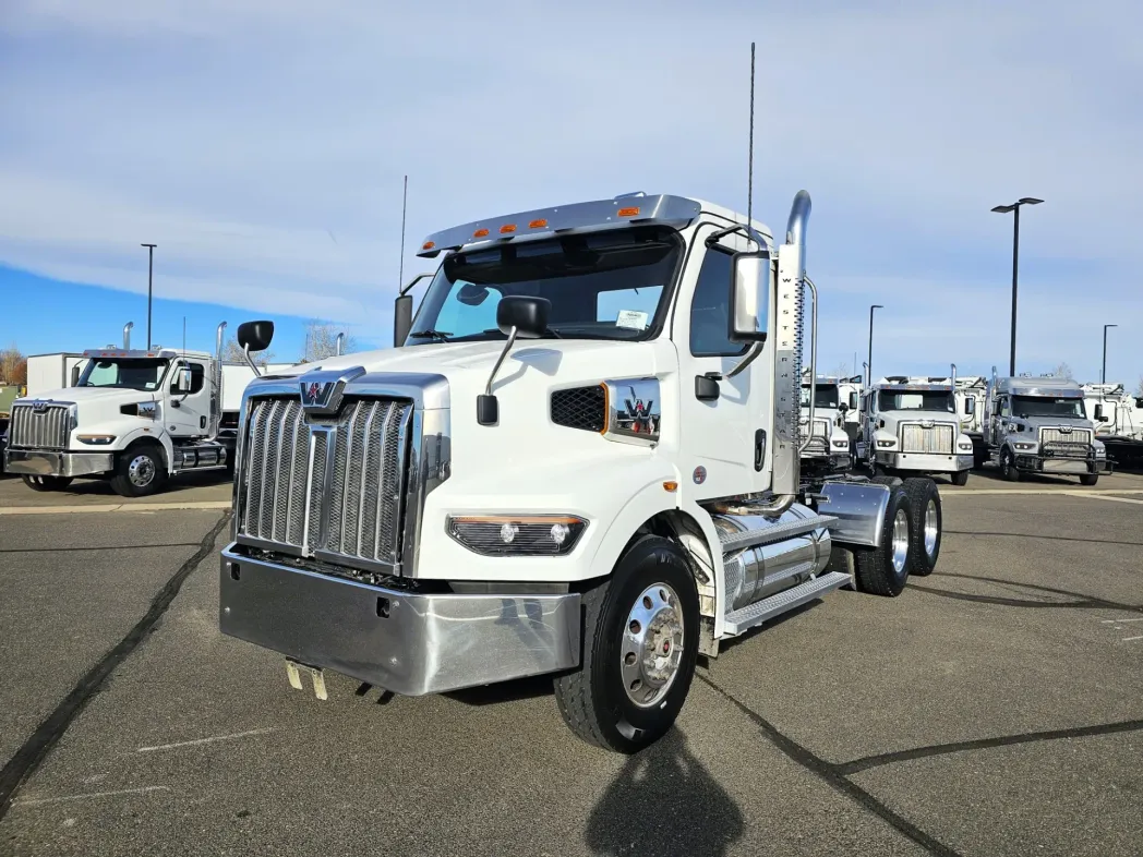 2023 Western Star 47X 