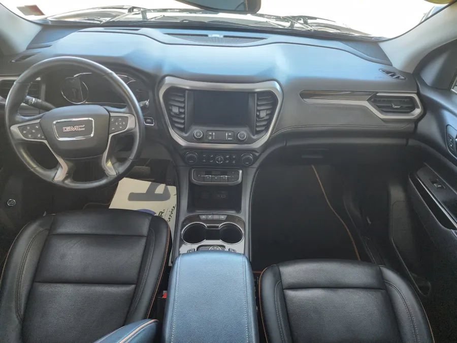 2023 GMC Acadia AT4 | Photo 28 of 29