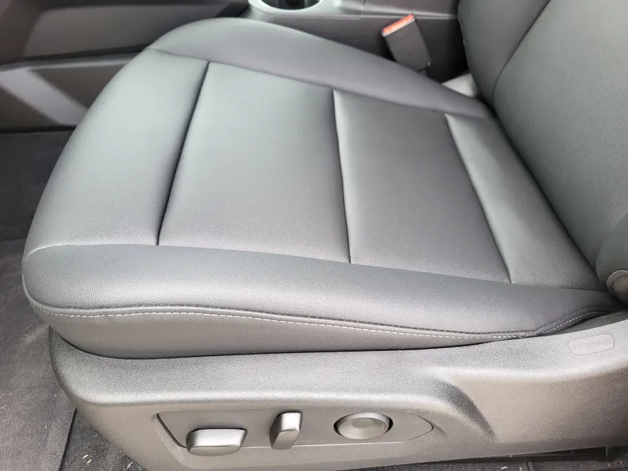 2026 GMC Canyon 4WD Elevation | Photo 20 of 26