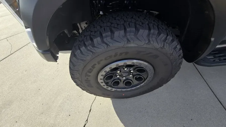 2025 Ford F-150 | Photo 10 of 32