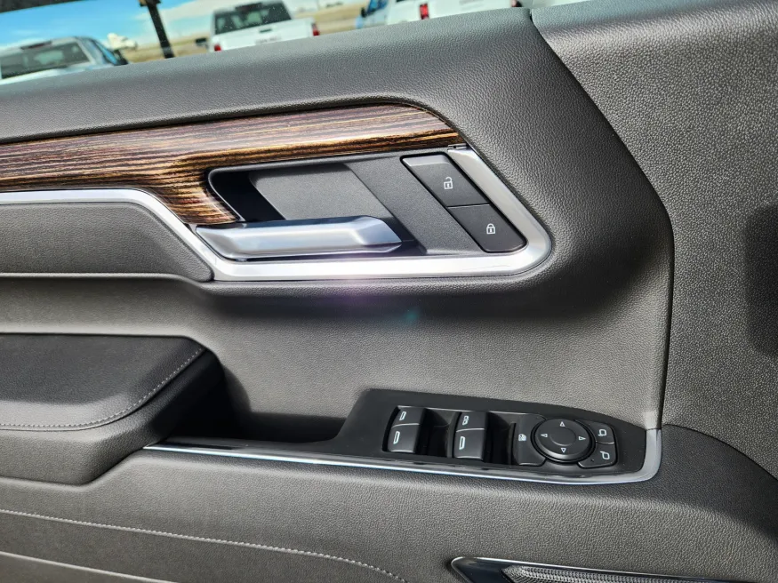 2026 GMC Sierra 1500 Elevation | Photo 15 of 22