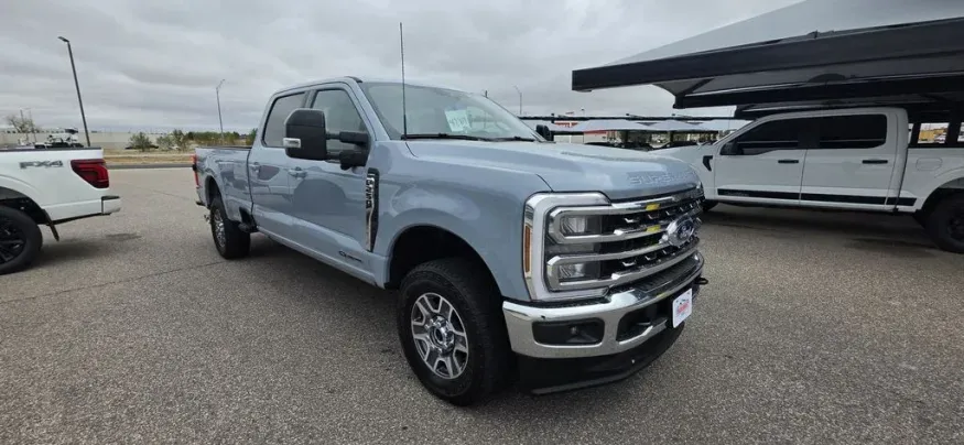 2025 Ford F-250 | Photo 5 of 35