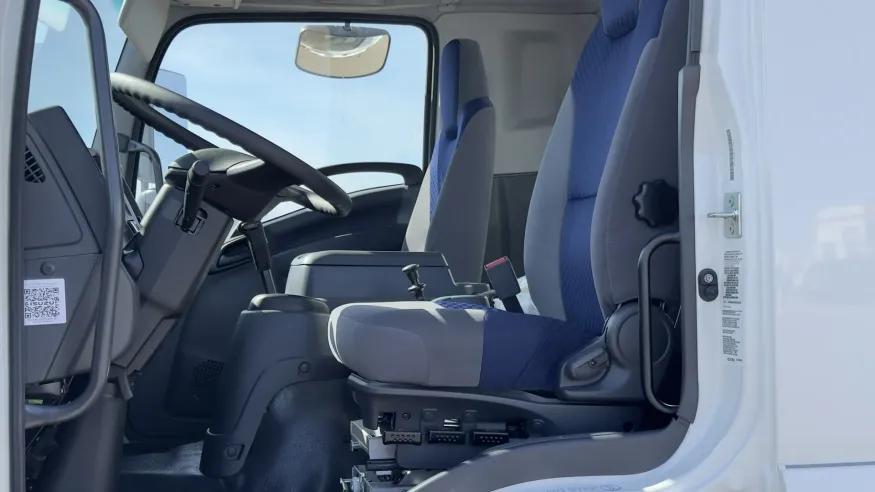 2025 Isuzu FTR | Photo 15 of 22