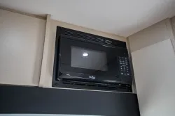 2026 Pleasure-way Plateau XLTW | Thumbnail Photo 24 of 24