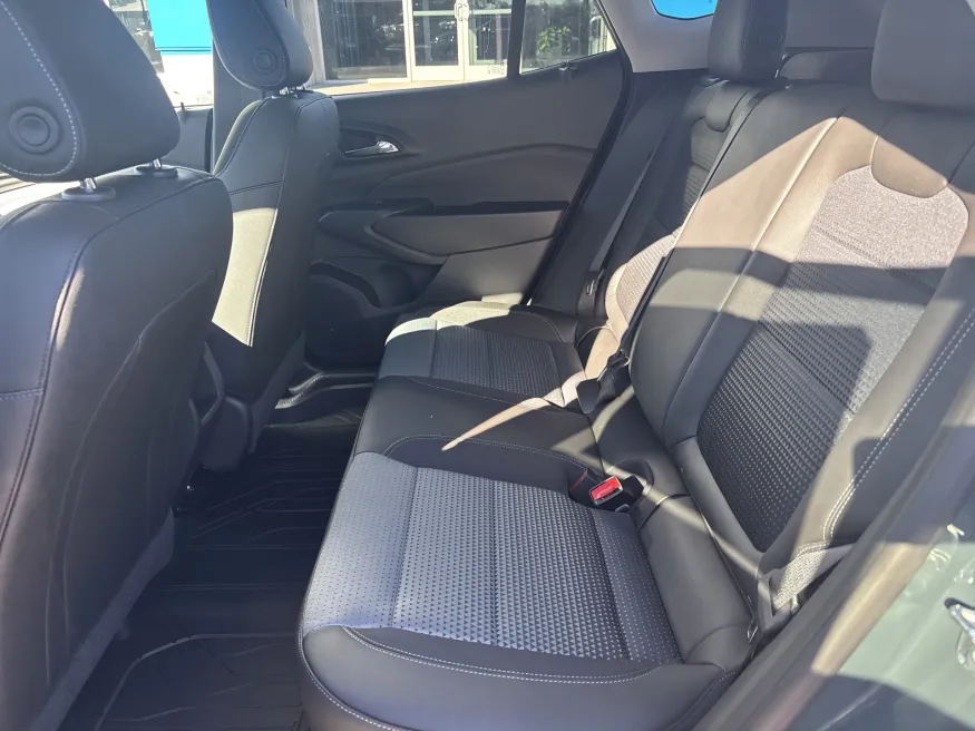 2026 Chevrolet Trax LT | Photo 9 of 21