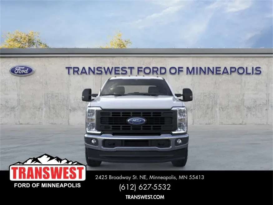 2026 Ford Super Duty F-350 | Photo 6 of 22