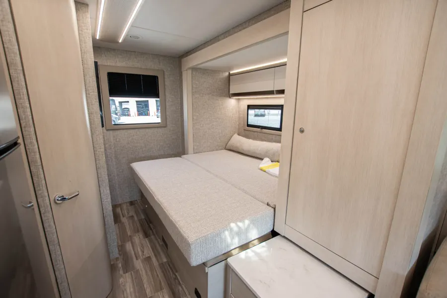 2026 Tiffin Wayfarer 25XPW | Photo 15 of 19