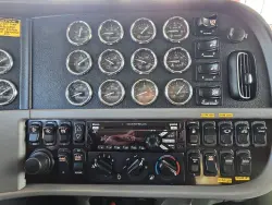 2020 Peterbilt 389 | Thumbnail Photo 34 of 35