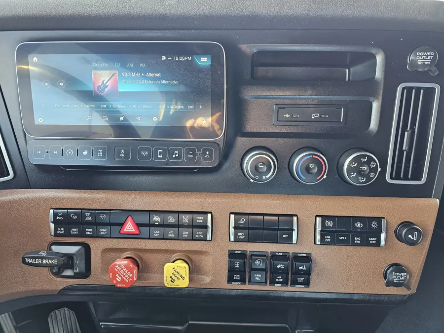 2024 Freightliner Cascadia | Photo 21 of 22