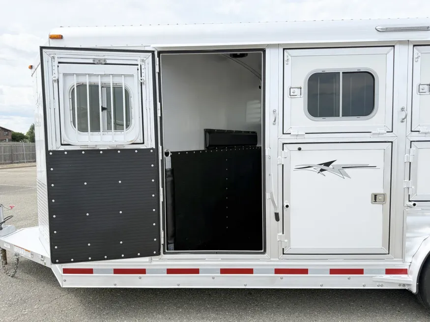 2023 Platinum Coach 4HBP | Photo 14 of 16