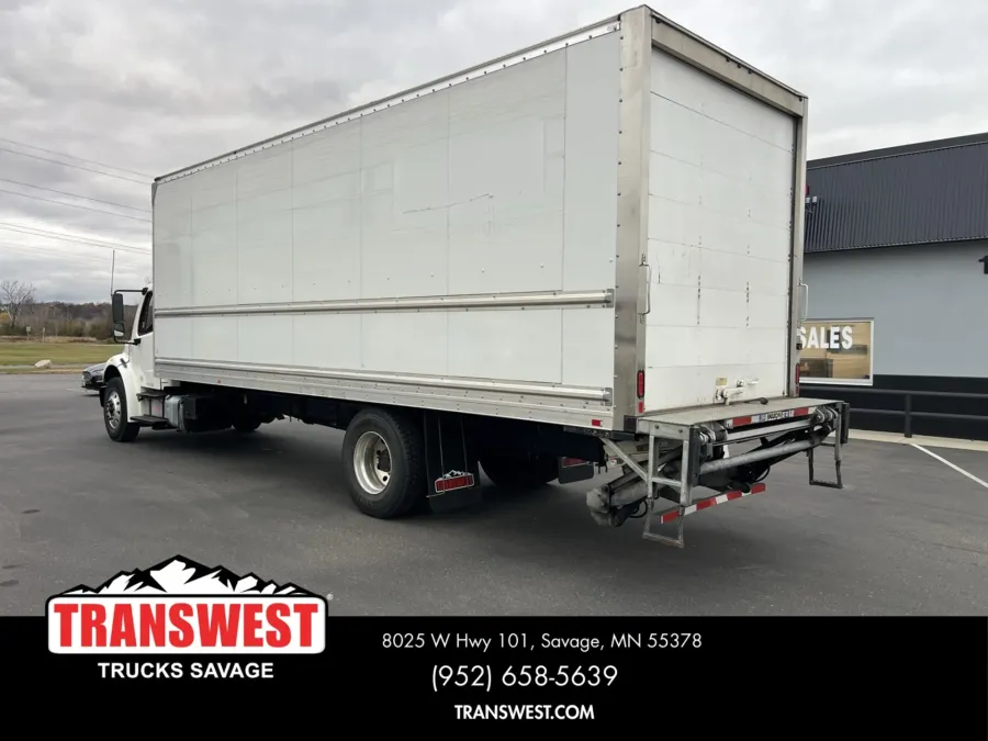 2020 Freightliner M2 106 | Photo 12 of 13