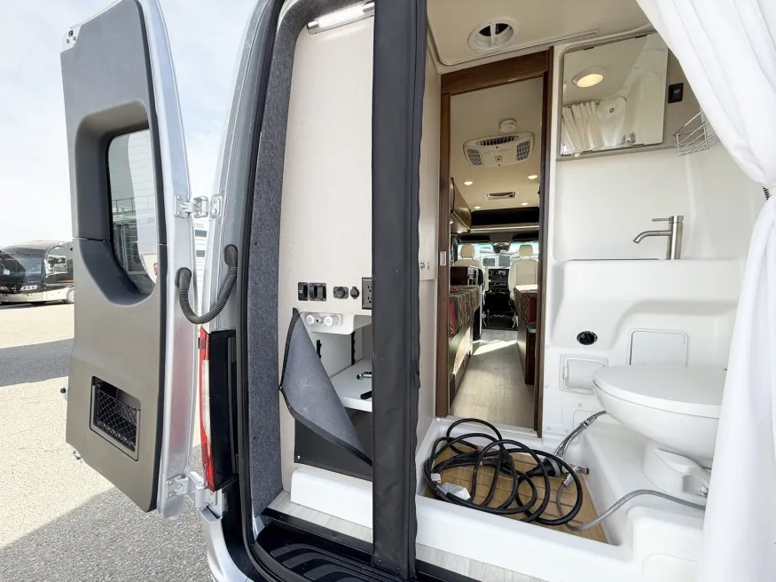 2020 Winnebago Boldt 70KL | Photo 16 of 20