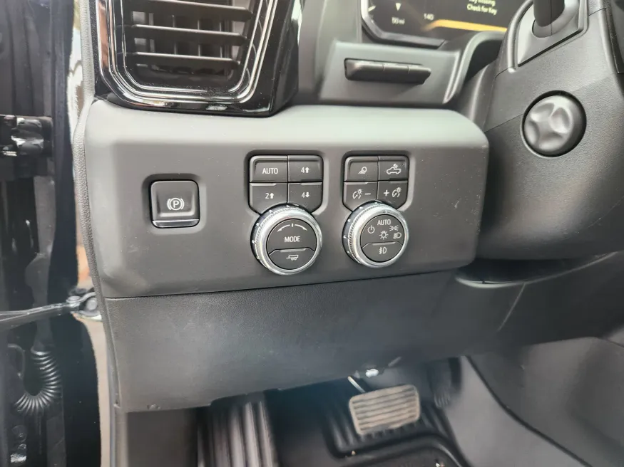 2026 GMC Sierra 1500 AT4 | Photo 6 of 31