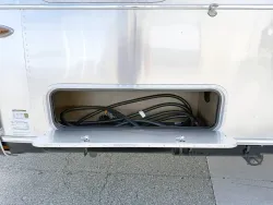 2024 Airstream Classic 33FB Twin | Thumbnail Photo 24 of 23