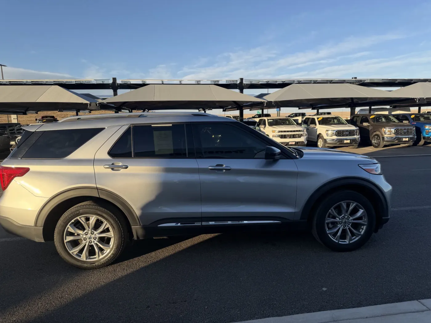 2024 Ford Explorer Limited | Photo 4 of 16