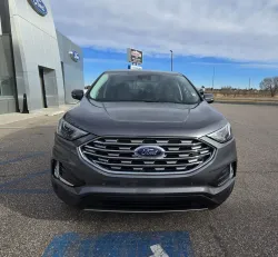 2023 Ford Edge | Thumbnail Photo 2 of 31