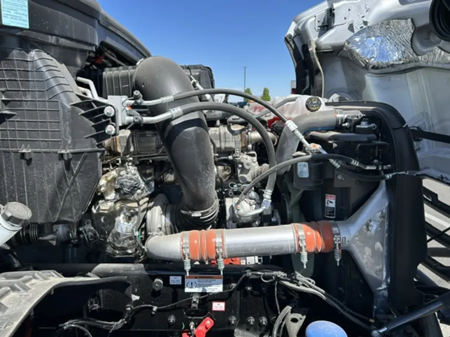 2026 Freightliner PJ126SLP | Photo 7 of 18
