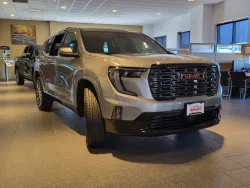 2026 GMC Acadia Denali Ultimate | Thumbnail Photo 2 of 26