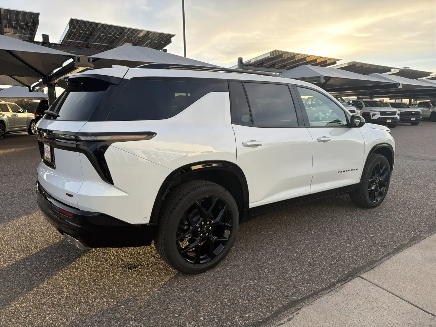 2026 Chevrolet Traverse AWD RS | Photo 4 of 23