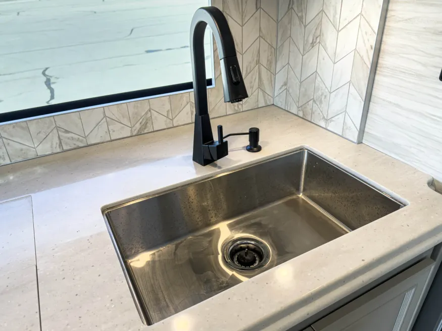 2026 Tiffin Phaeton 37 BH | Photo 20 of 43