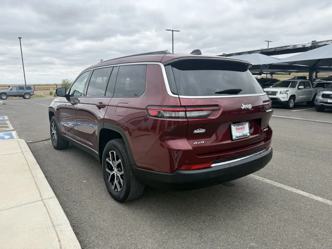 2024 Jeep Grand Cherokee L Limited | Photo 5 of 23