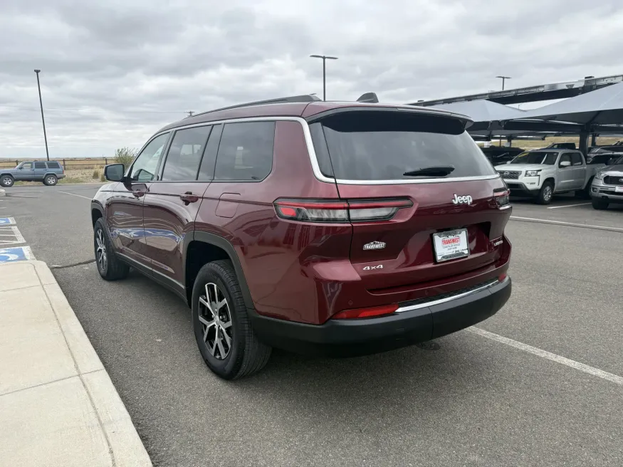 2024 Jeep Grand Cherokee L Limited | Photo 5 of 23