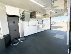 2026 Logan Coach Horse Power | Thumbnail Photo 15 of 21