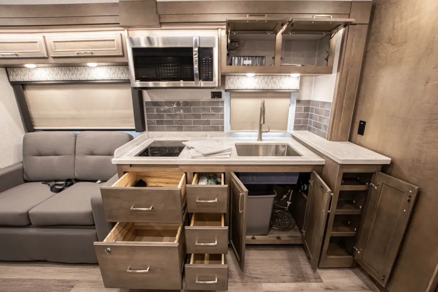 2026 Renegade Verona 40VTS | Photo 18 of 26