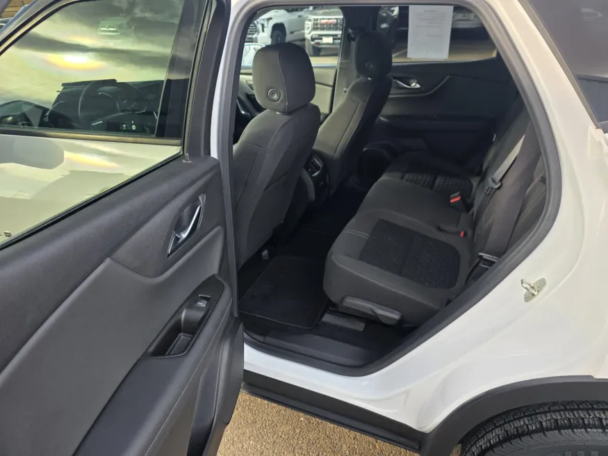 2020 Chevrolet Blazer LT | Photo 10 of 20