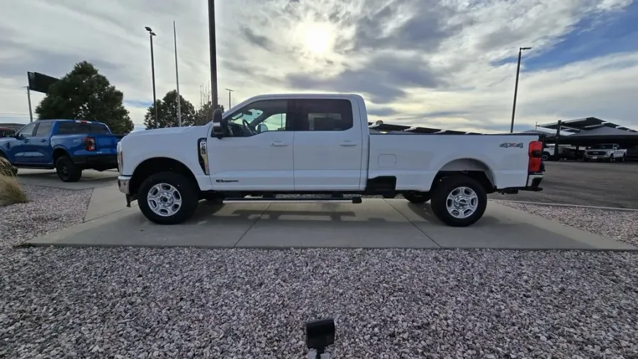 2026 Ford Super Duty F-250 | Photo 1 of 41