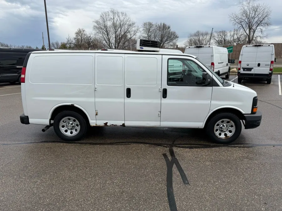 2012 Chevrolet Express 1500 Work Van | Photo 13 of 19