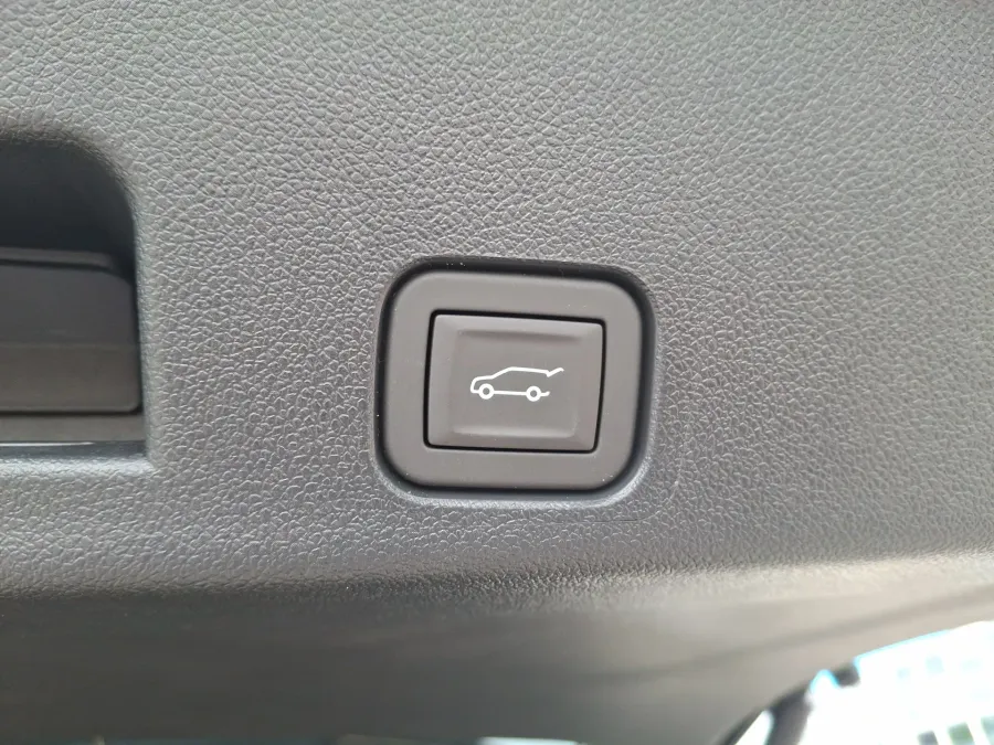 2026 Chevrolet Traverse AWD Z71 | Photo 9 of 20