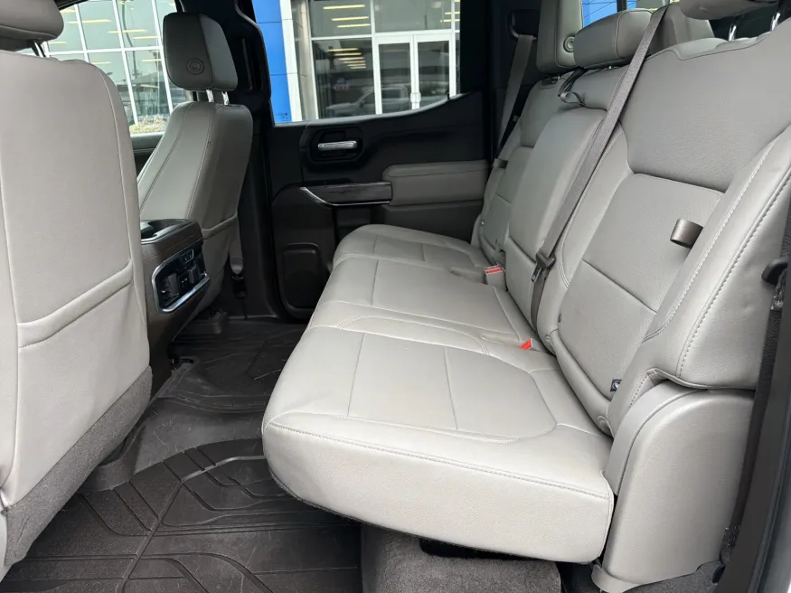 2021 Chevrolet Silverado 1500 LTZ | Photo 8 of 19