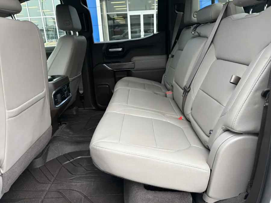 2021 Chevrolet Silverado 1500 LTZ | Photo 8 of 19