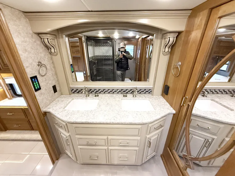 2017 Entegra Coach Cornerstone 45B | Photo 16 of 31