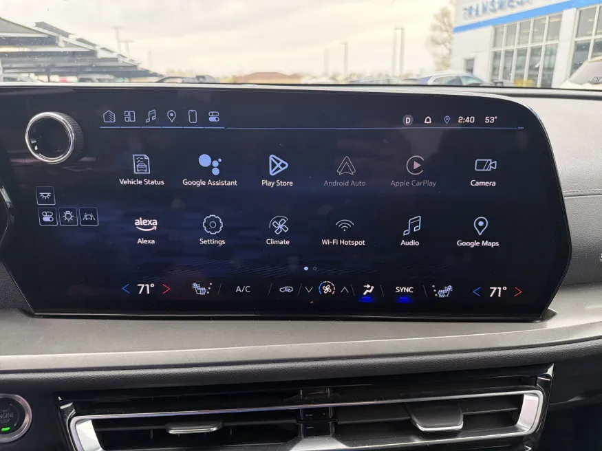 2024 Chevrolet Traverse AWD LT | Photo 16 of 21