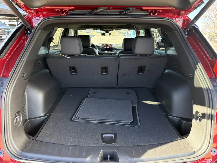 2026 Chevrolet Blazer RS | Photo 8 of 23