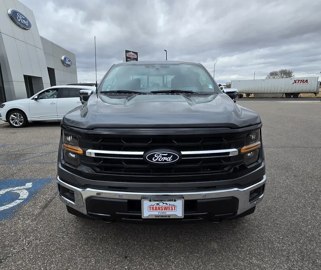 2026 Ford F-150 | Photo 2 of 40