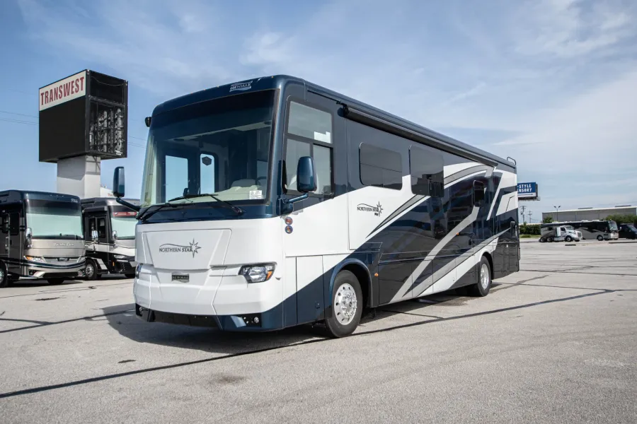 2026 Newmar Northern Star 3709 | Photo 7 of 27