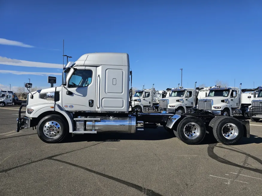 2025 Western Star 47X | Photo 8 of 19