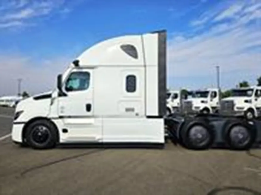 2026 Freightliner PJ126SLP | Photo 32 of 45