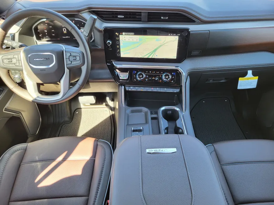2026 GMC Sierra 2500HD Denali | Photo 21 of 25