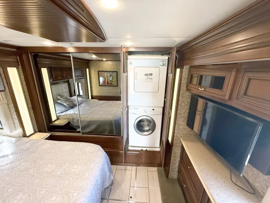 2015 Newmar Ventana 3436 | Photo 12 of 19
