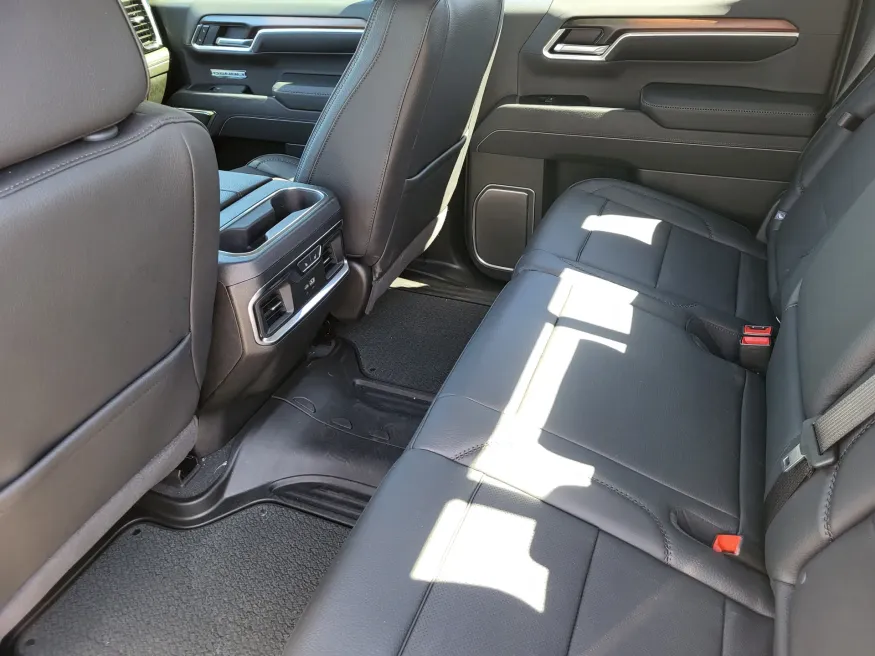 2026 GMC Sierra 1500 Denali | Photo 23 of 26